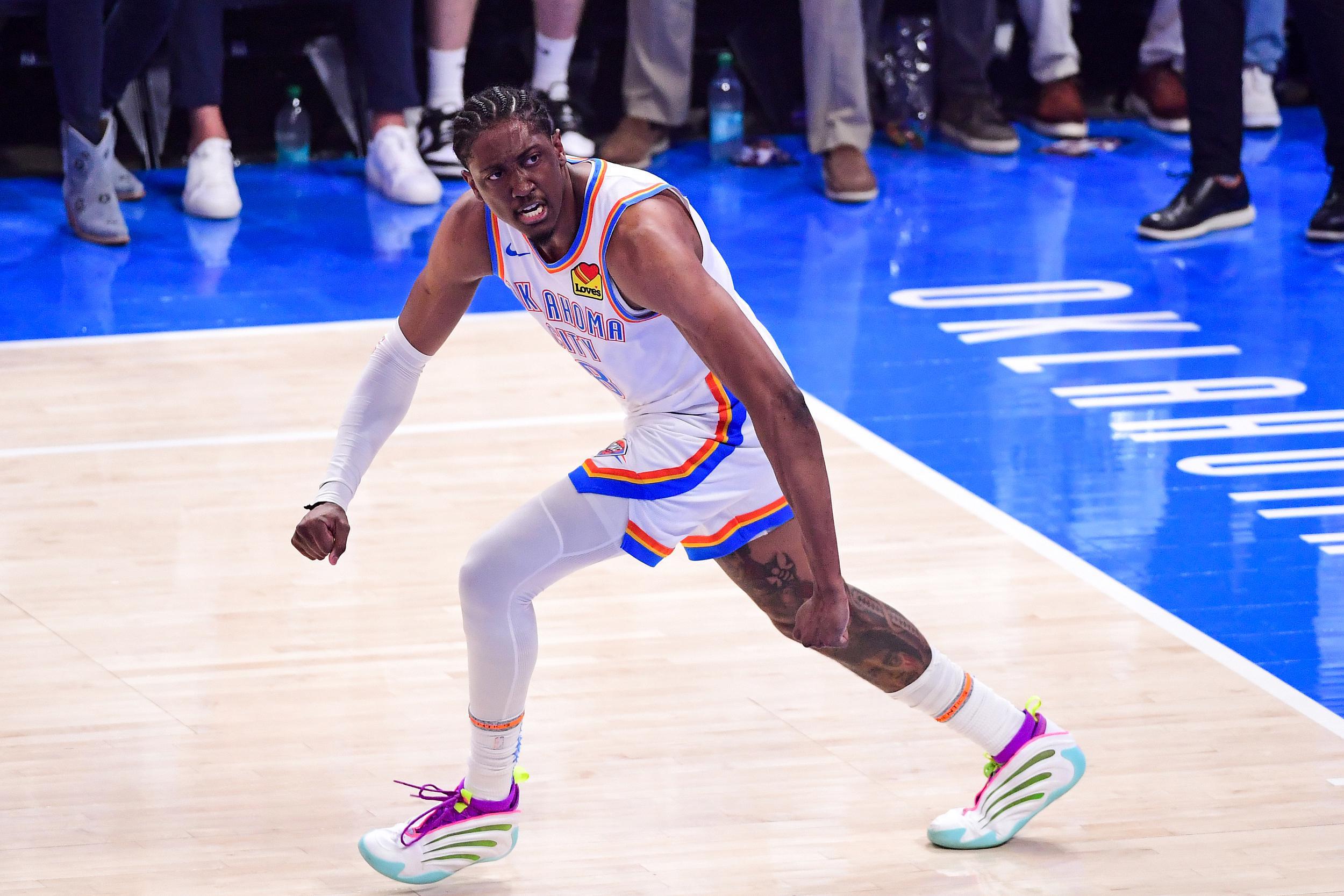 杰伦·威廉姆斯成NBA总决赛单场砍下40+出场时间最少的球员