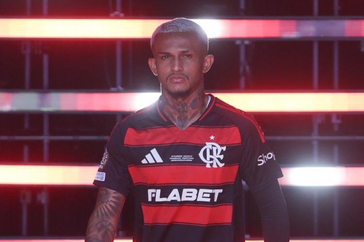 迪马：罗马开价2000万欧+奖金求购韦斯利，弗拉门戈要2500万+奖金