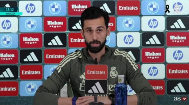 开云在线-阿韦洛亚：在皇马最重要的是赢得比赛，无论采用何种战术体系