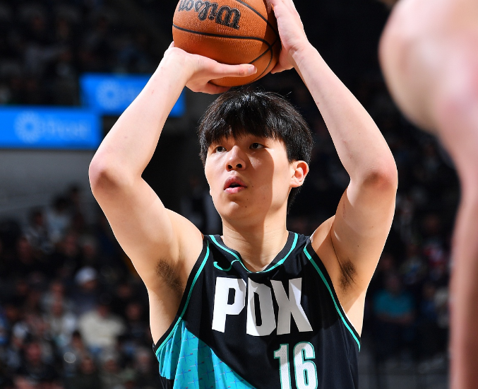 开云-杨瀚森0+1+1！开拓者狂输老鹰34分 库明加20+7加盟全胜