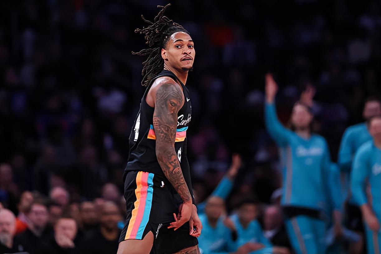 kaiyun-马刺遭遇了一场惨败，但是强力得分手的状态还是值得肯定？