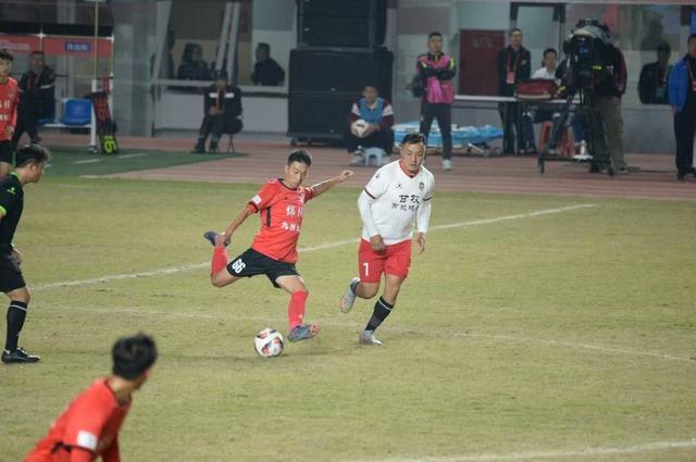 开云下载-“足球之乡”的体育大生意丨城市经济学