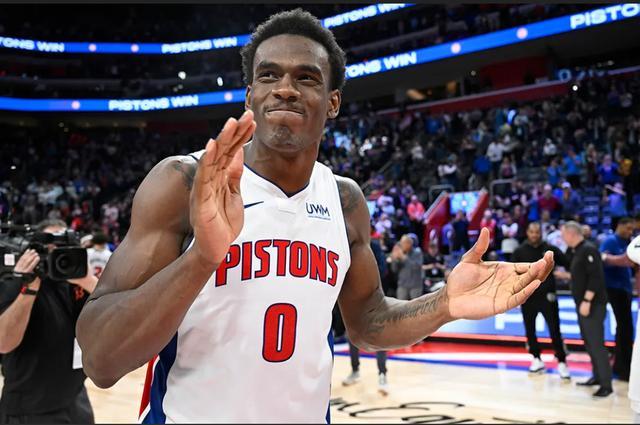 开云APP-活塞主帅谈杜伦可能入选最佳阵容 今夏一步迈入亿元先生行列？